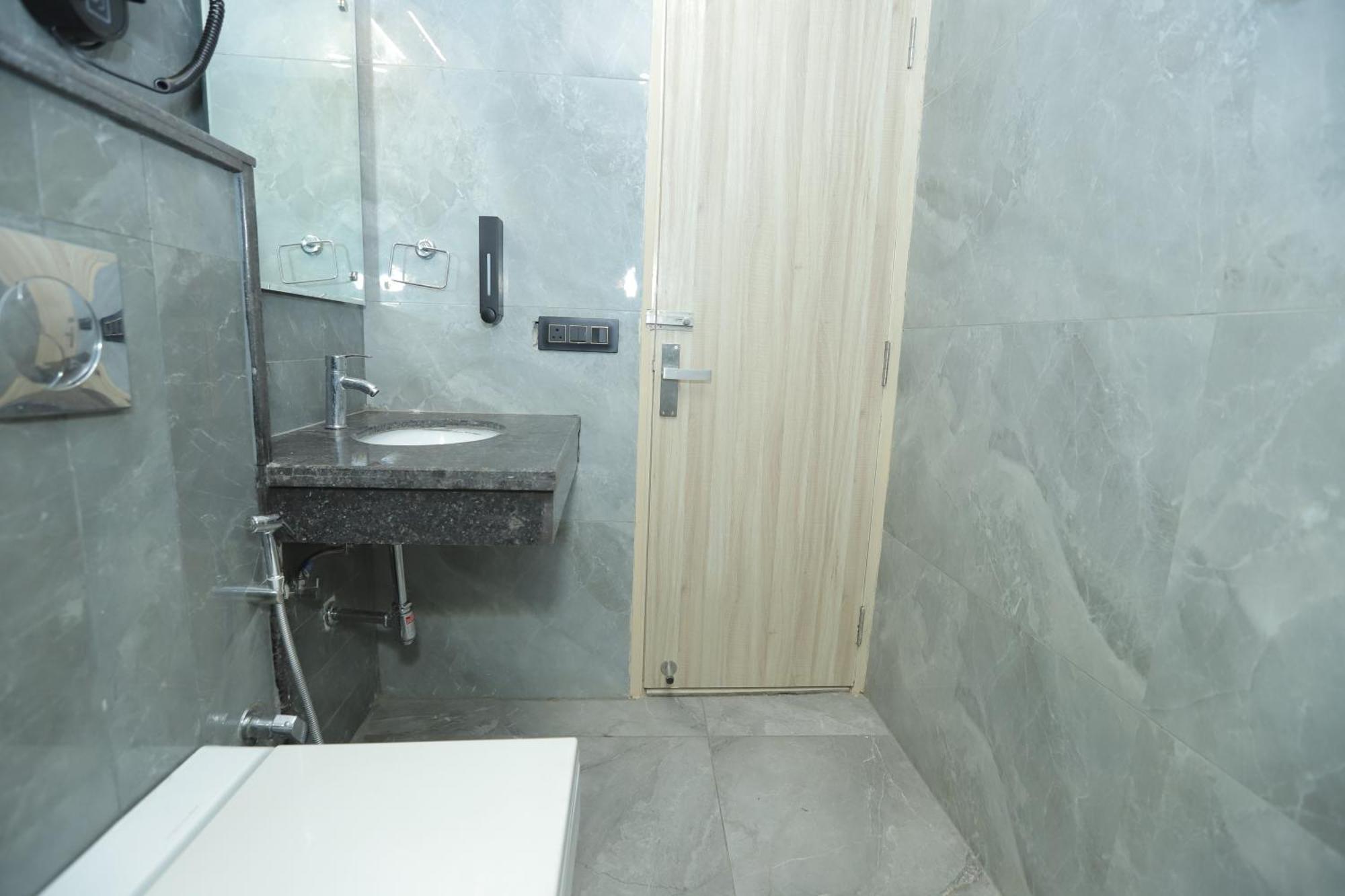 Zed Hotel - Delhi International Airport New Delhi Extérieur photo